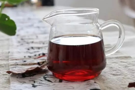 黑茶調理婦科病，女人喝黑茶好處太多了！