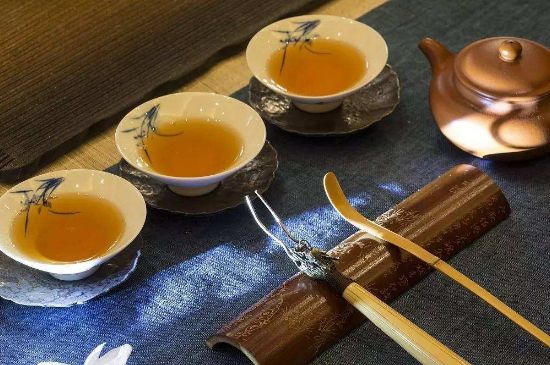 哪些茶適合泡功夫茶，功夫茶應(yīng)該配什么茶葉