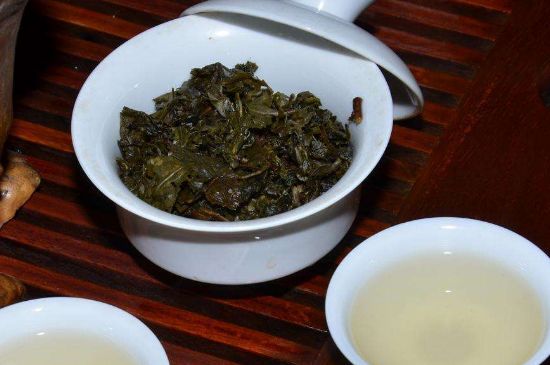 烏龍茶沖泡時(shí)間是多久，怎樣泡烏龍茶