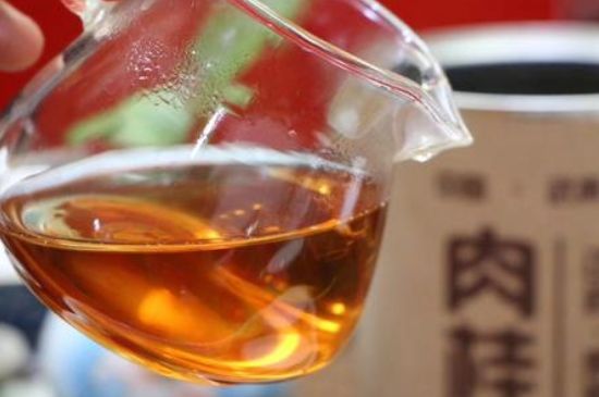 女人喝肉桂紅茶有什么好處，肉桂加紅茶的功效與作用