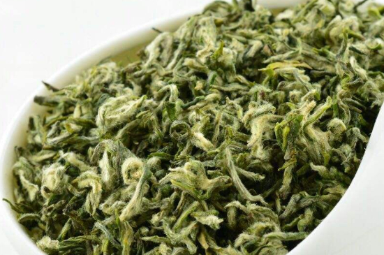 真假碧螺春泡水后區(qū)別，蘇州洞庭碧螺春怎樣鑒別好壞？