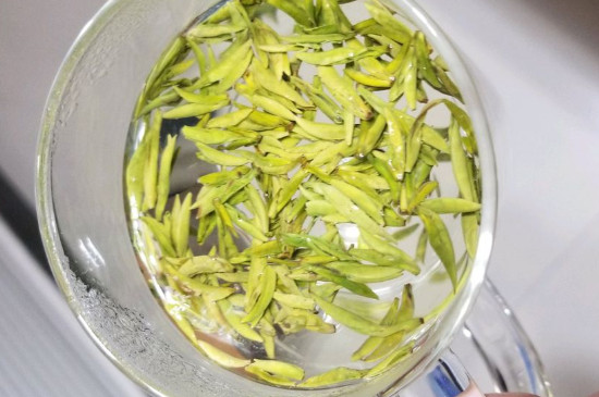 茶葉過期5年了但沒開封，茶葉放久了能喝嗎