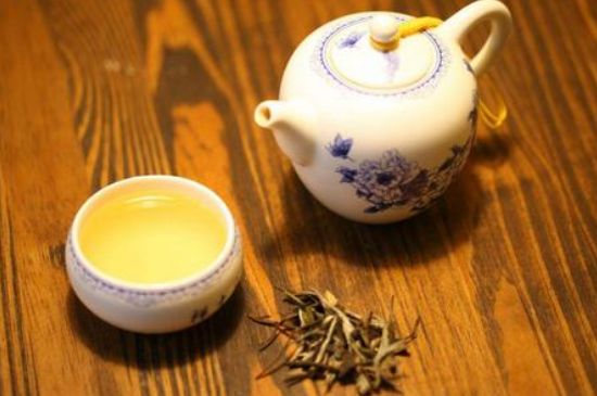 什么茶葉容易放香精，香精茶有什么危害？