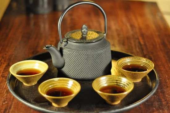 鐵壺生銹了怎么處理，如何防止鐵壺生銹