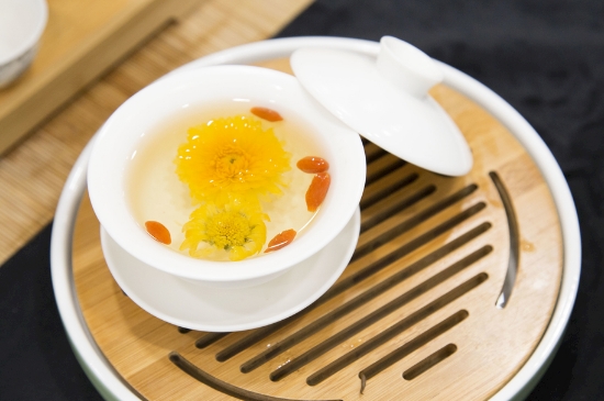 菊花茶天天喝行嗎，每天喝菊花泡茶喝好嗎？