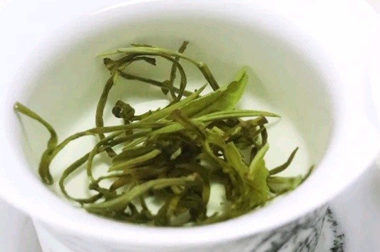 茉莉香珠跟龍珠有什么區(qū)別嗎，茉莉龍珠和茉莉香珠那個(gè)好？