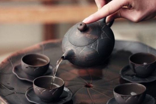 坭興陶主要泡什么茶，廣西坭興陶壺適合泡哪些茶？