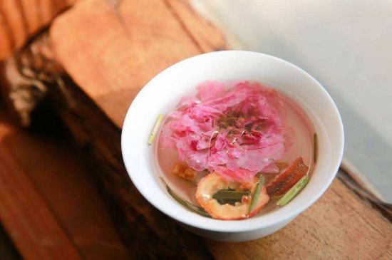 玫瑰花的最佳搭配，喝玫瑰花茶搭配什么喝好？