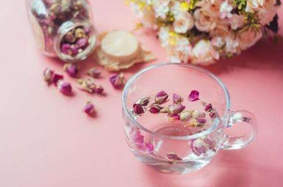 玫瑰花茶是應(yīng)該煮還是蒸，玫瑰花茶是不是煮一下效果更好？