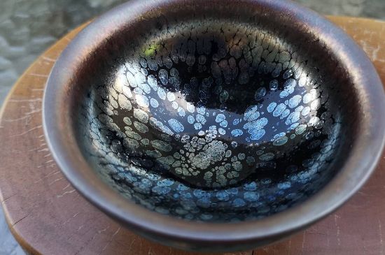 化工建盞是什么樣子的，建盞如何區(qū)分化工釉