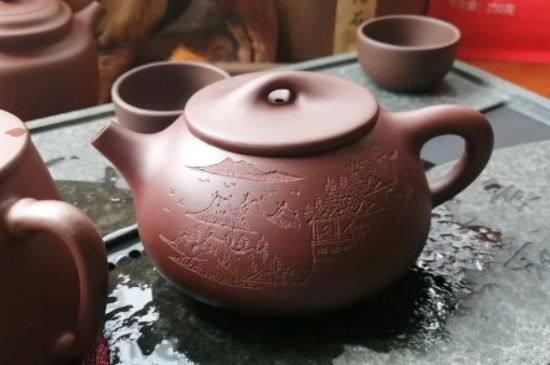 紫砂開壺和不開壺的區(qū)別，<a href=http://www.rongxm.com/chaju/zisha/ target=_blank class=infotextkey>紫砂壺開壺</a>的正確方法及開壺建議