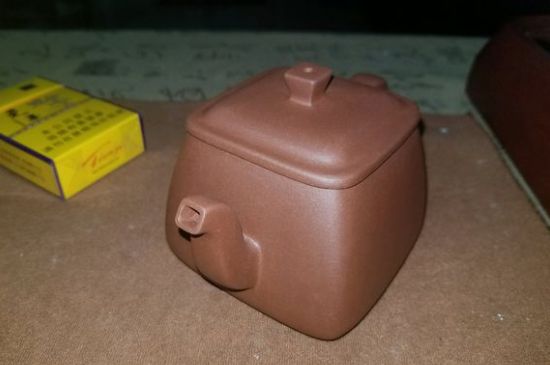 手工紫砂壺和模具壺有什么區(qū)別，快速鑒別手工壺模具壺