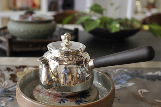 黑茶用什么壺煮最好，黑茶用什么煮效果好？