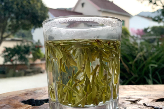 西湖龍井茶頭采和二采區(qū)別，明前龍井一采和二采什么味道？