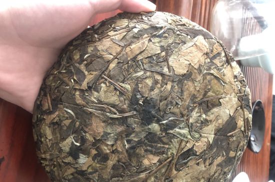 7年壽眉和2年白牡丹哪個好，老白茶壽眉與白牡丹的口感區(qū)別