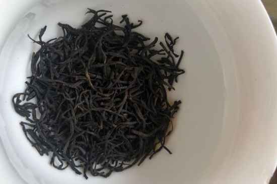 正山小種第一泡要倒掉嗎，正山小種能沖幾泡