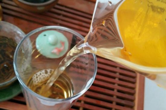 經(jīng)期喝紅茶有什么壞處，女性經(jīng)期可以喝紅茶嗎