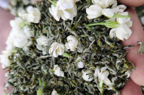 什么茶葉喝起來超級香，什么茶泡出來滿屋濃香?