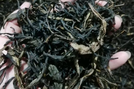 蜜蘭香好還是鴨屎香好，鳳凰單叢茶蜜蘭香和鴨屎香特點(diǎn)有哪些？