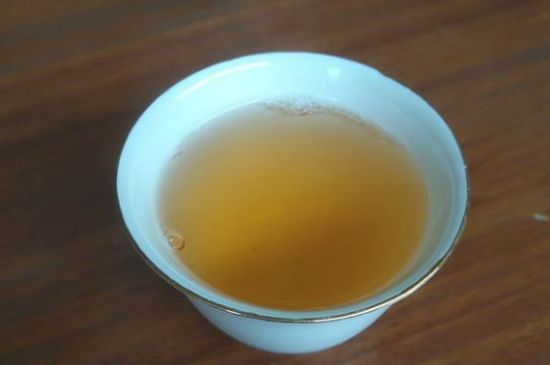 黑茶排濕毒的身體表現(xiàn)，喝黑茶排毒反應癥狀