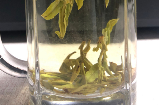 西湖龍井茶頭采和二采區(qū)別，明前龍井一采和二采什么味道？